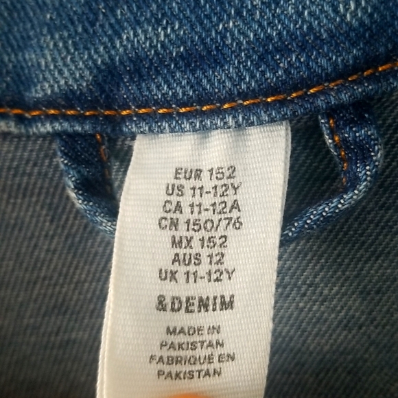H&M Cropped Denim Jacket with Patches 11-12 yrs - Picture 4 of 4
